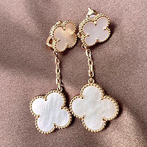 マジックアルハンブラ2モチーフピアス38,000円