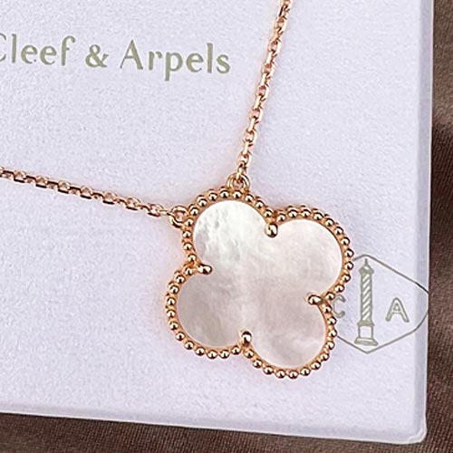 マジックアルハンブラ100周年限定ネックレス33,000円